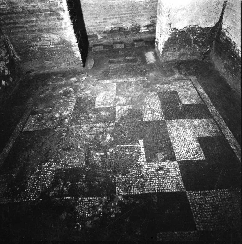 VN-AB012-asf009405.jpg