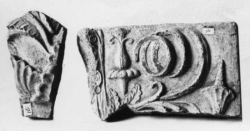 016835 - reperto -  Dalla Cloaca Massima, frammenti di lastre fittili; Neg. Serie E, Nr. 1744