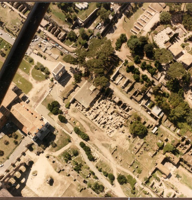 FR - VA 038-asf014698.jpg