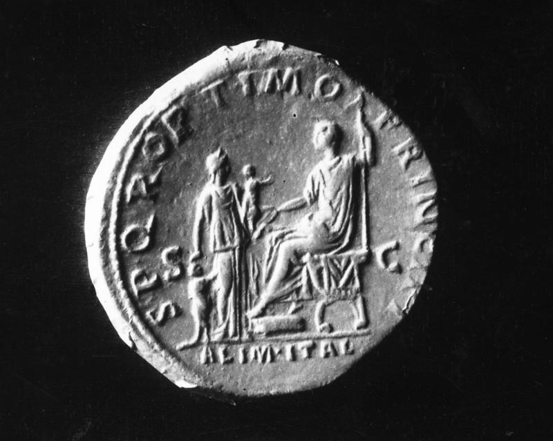 10 FR-MO-asf015549.jpg