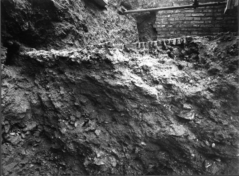 35 FR-BM-CA-asf010354.jpg