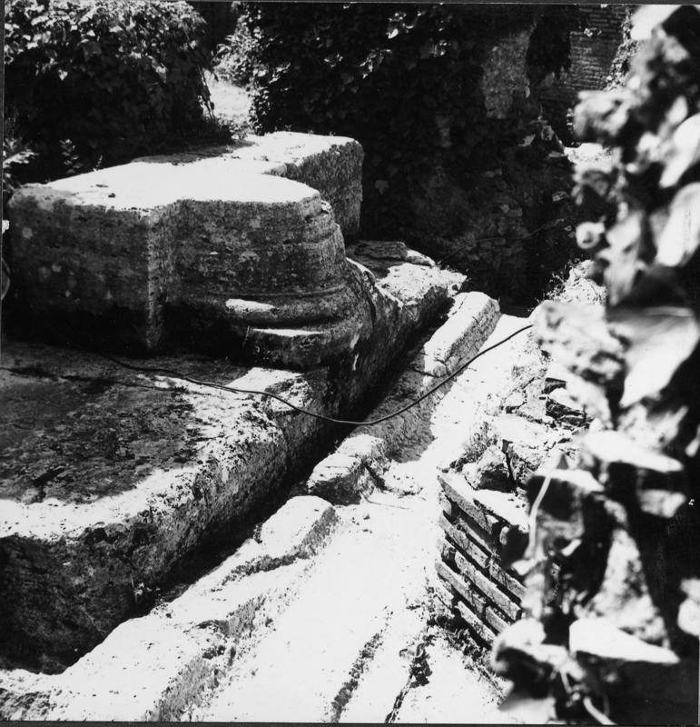 26 FR-DP-asf013686.jpg