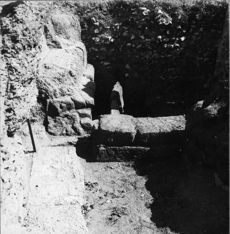 30 FR-DP-asf013695.jpg