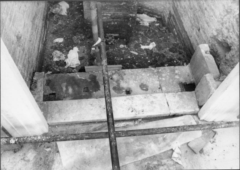 30 FR-FG-E-asf013889.jpg