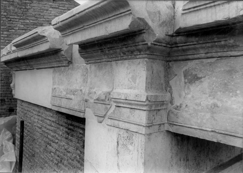 33 FR-FG-E-asf013895.jpg