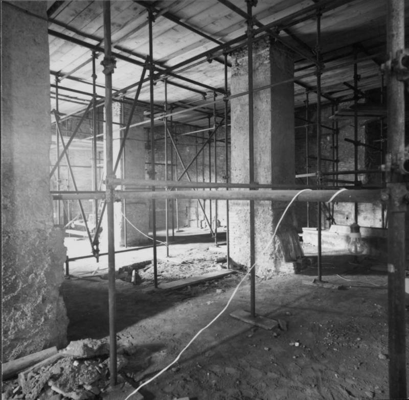 FR-TR-V 65-asf018056.jpg