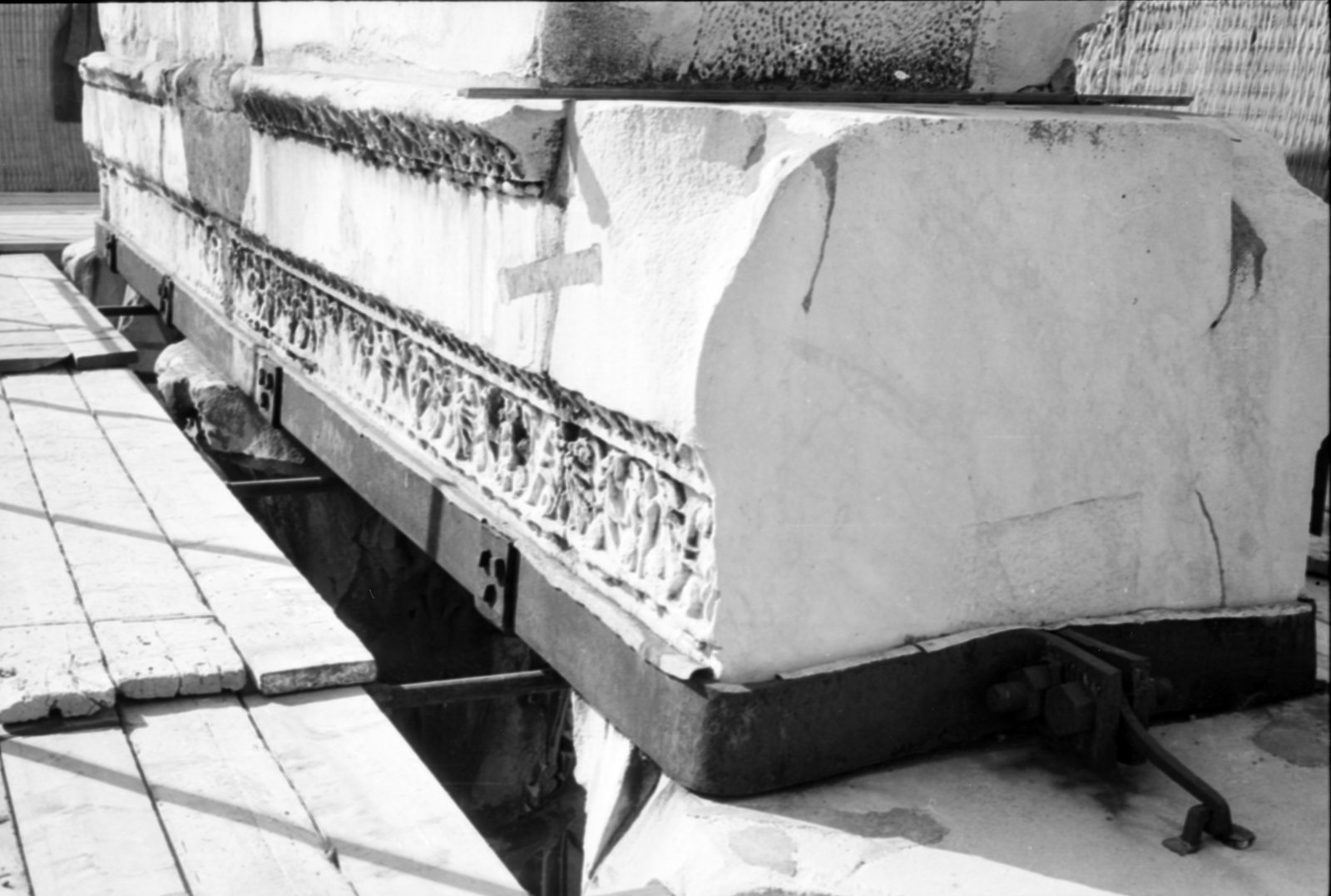35mm-N_1-00018-24_000622.tif