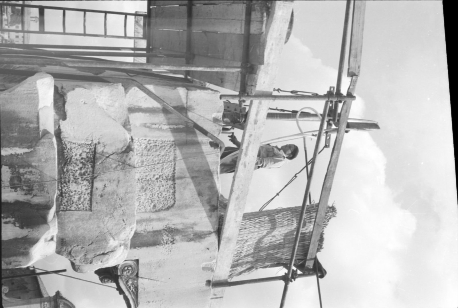 35mm-N_1-00019-34_000661.tif