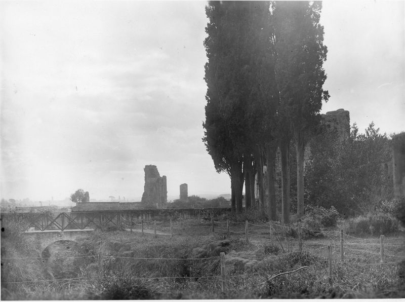 003204 - monumento - Domus Augustana, corpo centrale: piano superiore lato verso lo stadio, 1936