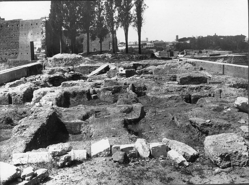 003271 - monumento - Domus Augustana, piano superiore costruzioni del lato Sud-Est