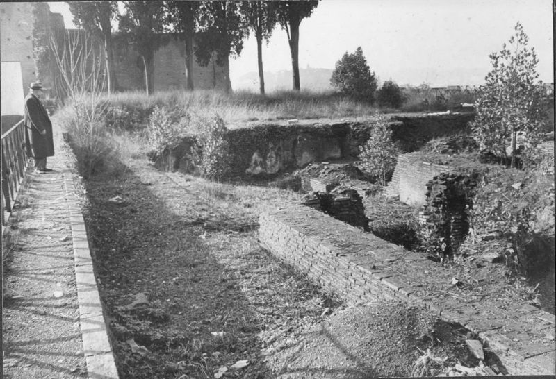 003287 - monumento - Domus Augustana, piano superiore costruzioni del lato Sud-Est, gennaio 1958