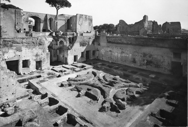 003342 - monumento - Domus Augustana, peristilio inferiore: impluvio
