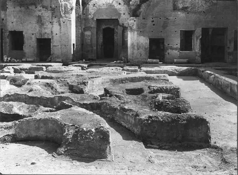 003349 - monumento - Domus Augustana, peristilio inferiore: particolare dell'impluvio