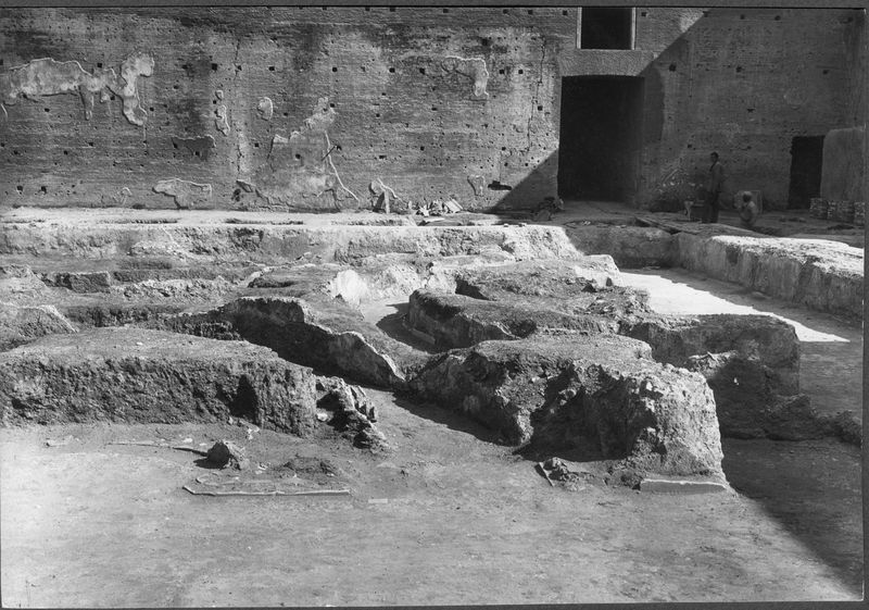 003351 - monumento - Domus Augustana, peristilio inferiore: particolare dell'impluvio