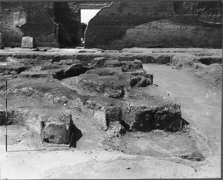 003353 - monumento - Domus Augustana, peristilio inferiore: particolare dell'impluvio