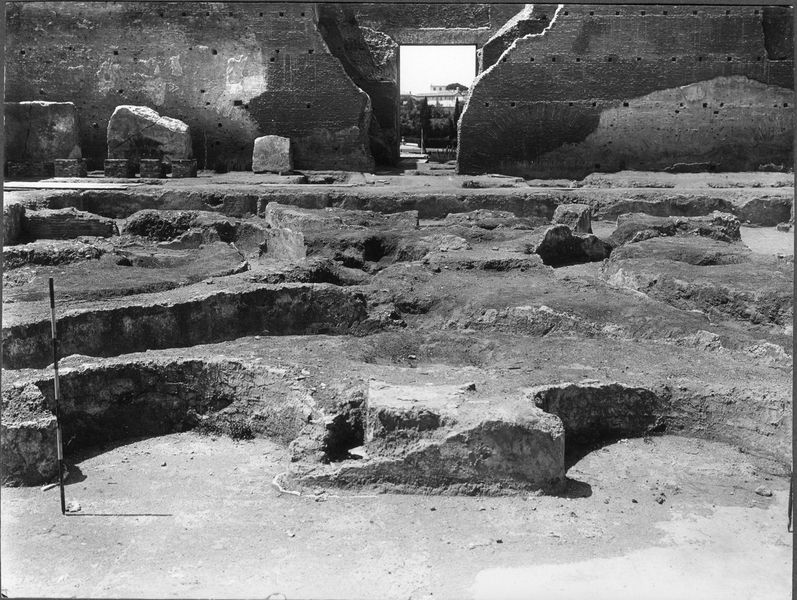003355 - monumento - Domus Augustana, peristilio inferiore: particolare dell'impluvio