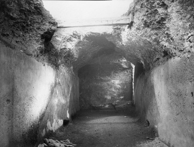 003450 - monumento - Domus Augustana, peristilio superiore: corridoio ipogeo di servizio, settembre 1939