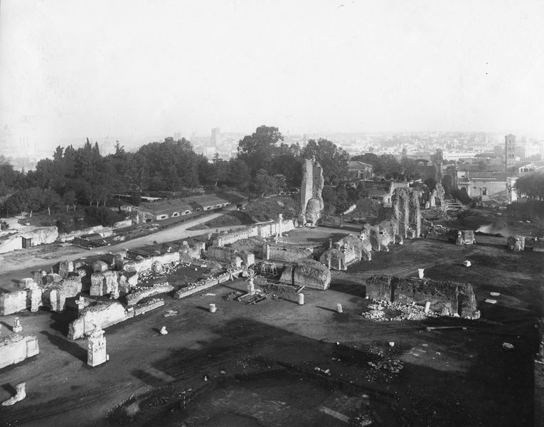 003627 - monumento - Domus Flavia, aula regia: veduta dall'alto della parte settentrionale