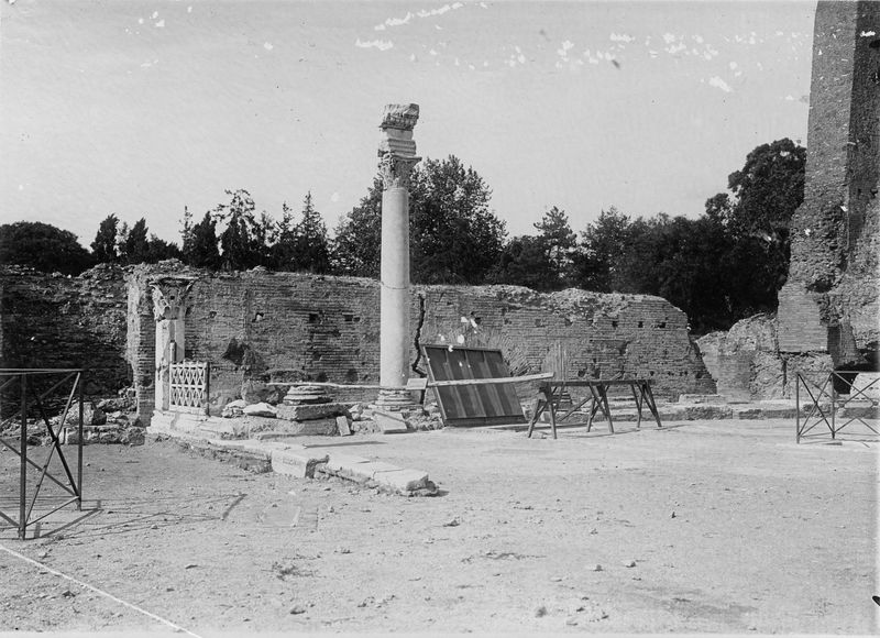 003671 - monumento - Domus Flavia, basilica: veduta strutture