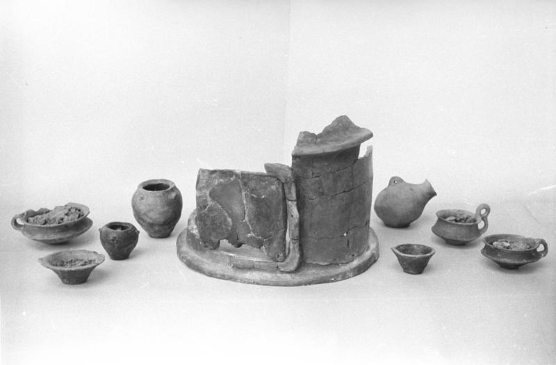 film_00010-04.tif