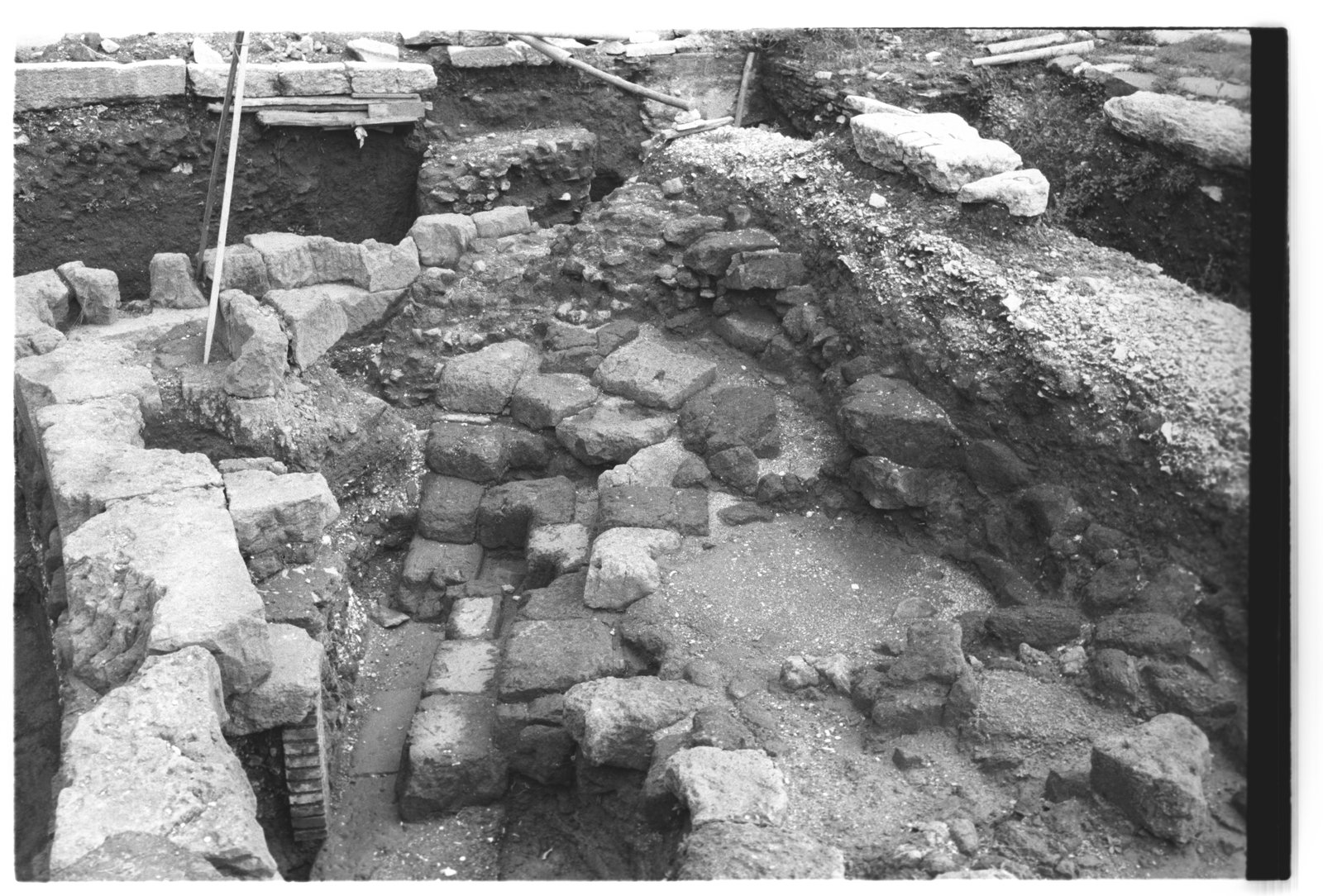 film_00023-18.tif