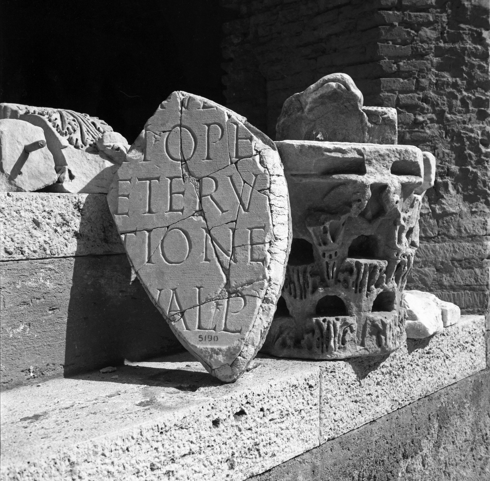 film_00051-001.tif