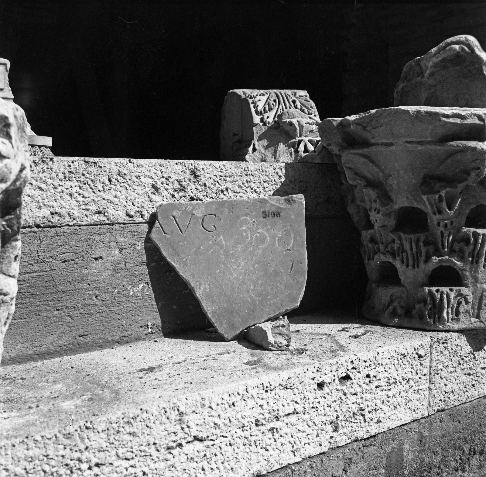 film_00051-009.tif