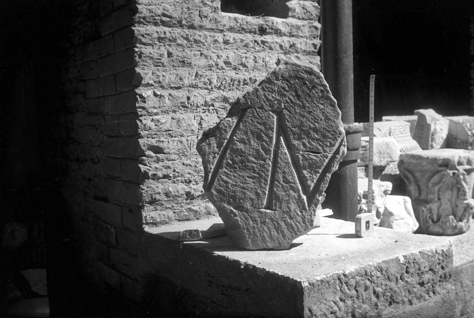 film_00052-022.tif