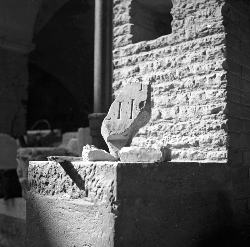 film_00054-004.tif