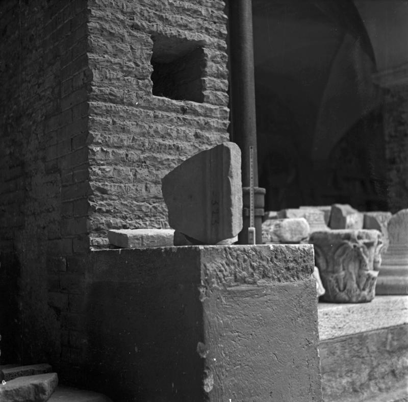 film_00056-021.tif
