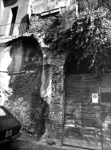 008520 - monumento - Via dei Cerchi, Grottoni: zona demaniale
