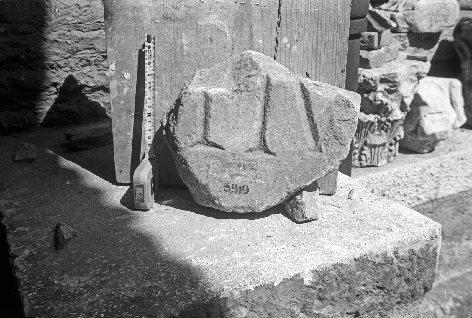 film_00071-054.tif