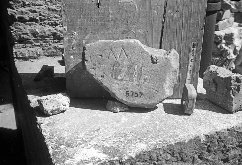 film_00072-000.tif