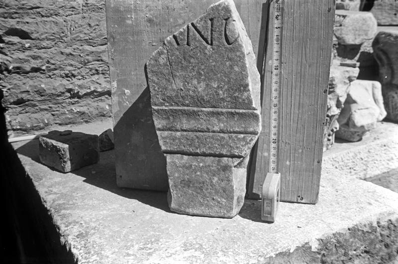 film_00073-034.tif
