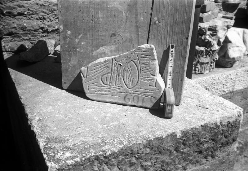 film_00076-002.tif
