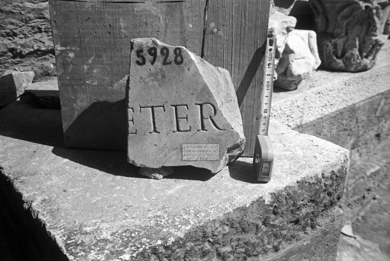 film_00076-052.tif