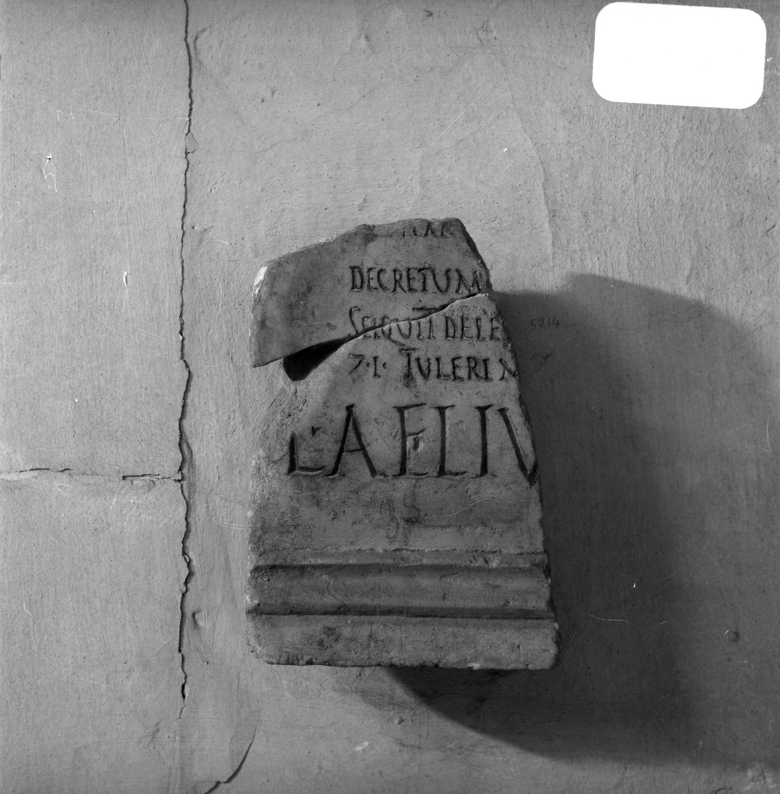 film_00087-002.tif