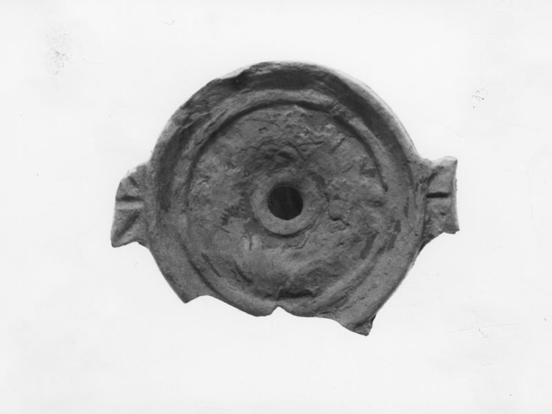 010439 - monumento - Foro Romano, Arco di Tito Interno dell'arco: rilievo con le spoglie del tempio di Gerusalemme, particolare (L.305)