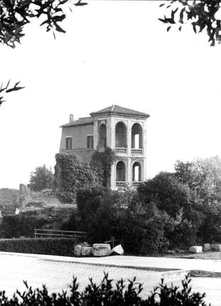 005863 - monumento - Palatino, Horti Farnesiani: veduta della Casina Farnese