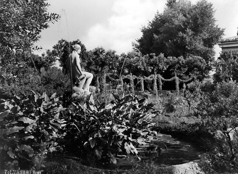 005981 - monumento - Palatino, Horti Farnesiani: la zona dietro le Uccelliere