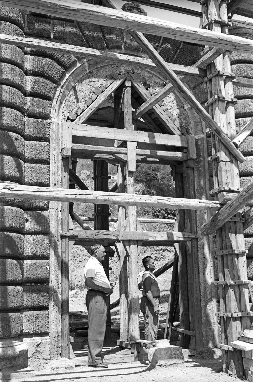 film_00114-403.tif