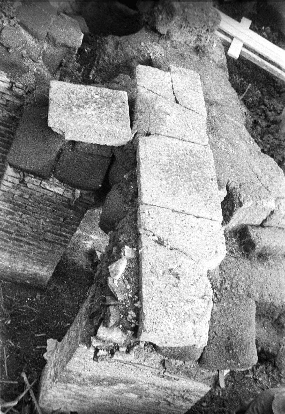 film_00116-121.tif