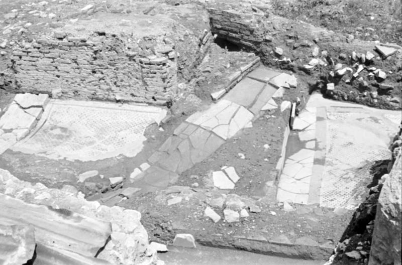1-00007/ 07549/ 16777 - Roma - Foro Romano - Aula Regia