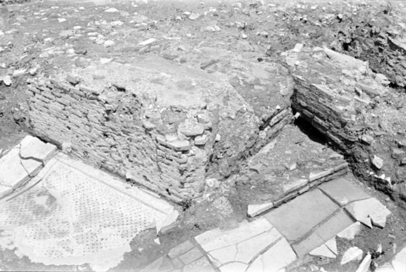1-00007/ 07549/ 16777 - Roma - Foro Romano - Aula Regia