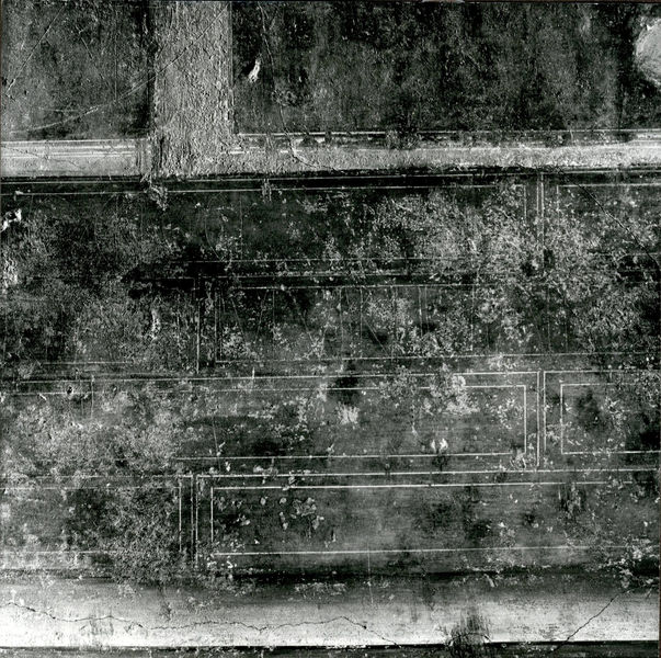 001938 - reperto - Casa di Augusto, ambiente 12, c.d. della rampa: pittura parietale in secondo stile pompeiano, su supporti. 
Bibliografia: Musatti, G. "Casa di Augusto sul Palatino. L'intervento di restauro e considerazioni sulla decorazione pittorica" in Bollettino d'Arte 2, aprile-giugno 2009 (serie VII) pp. 21 e ss. /  Iacopi, I. "La Casa di Augusto, le pitture" Electa 2007 

Neg. serie 6x6  nÂ° E 4434