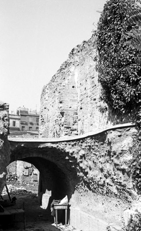 film_00129-014.tif