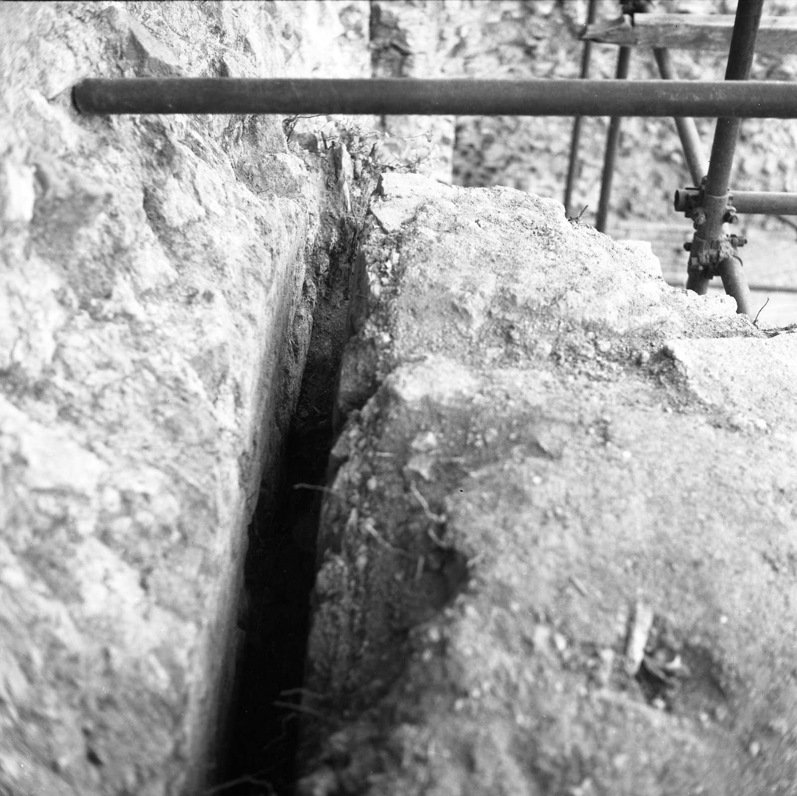 film_00193-008.tif