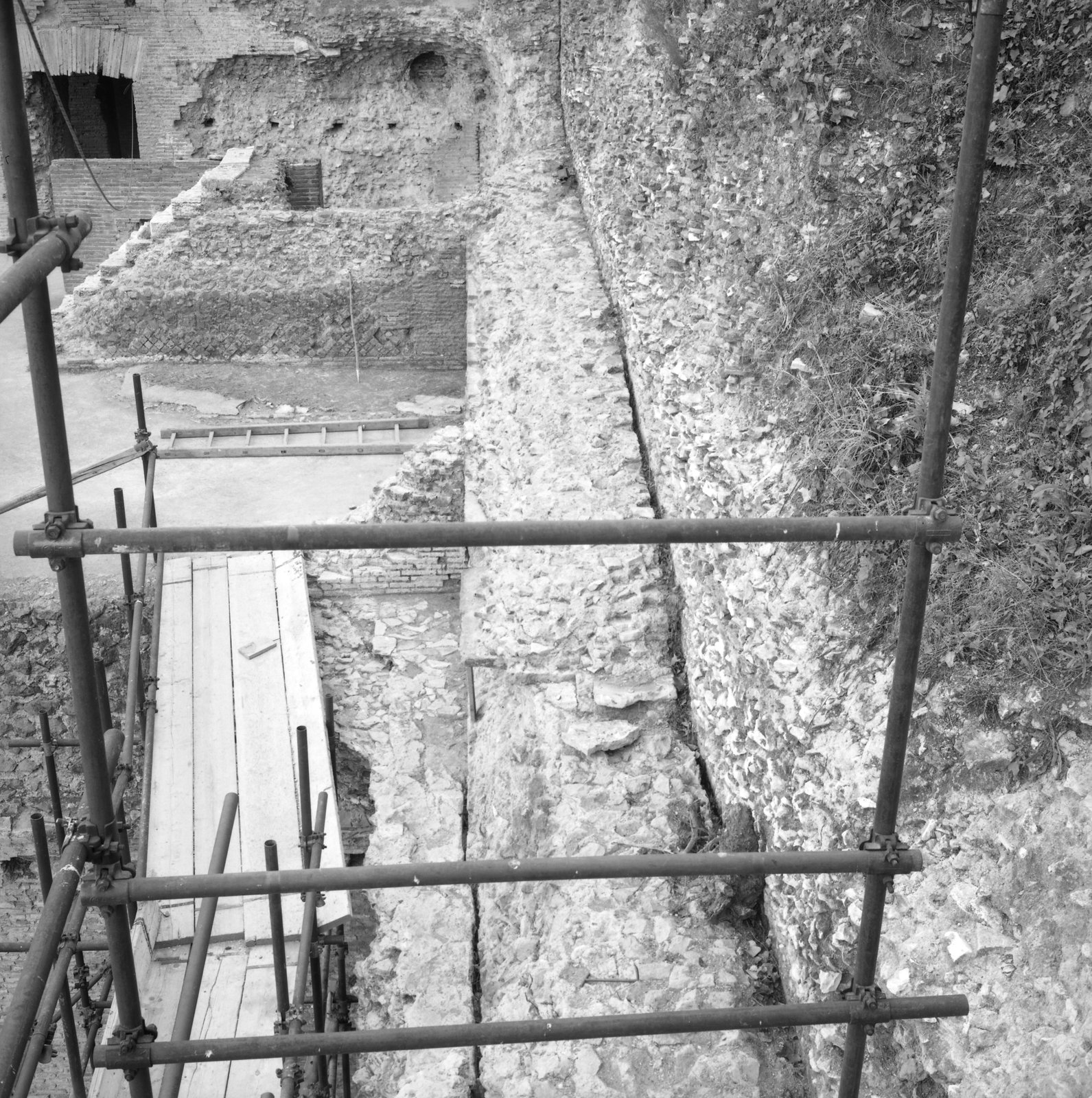 film_00200-02.tif