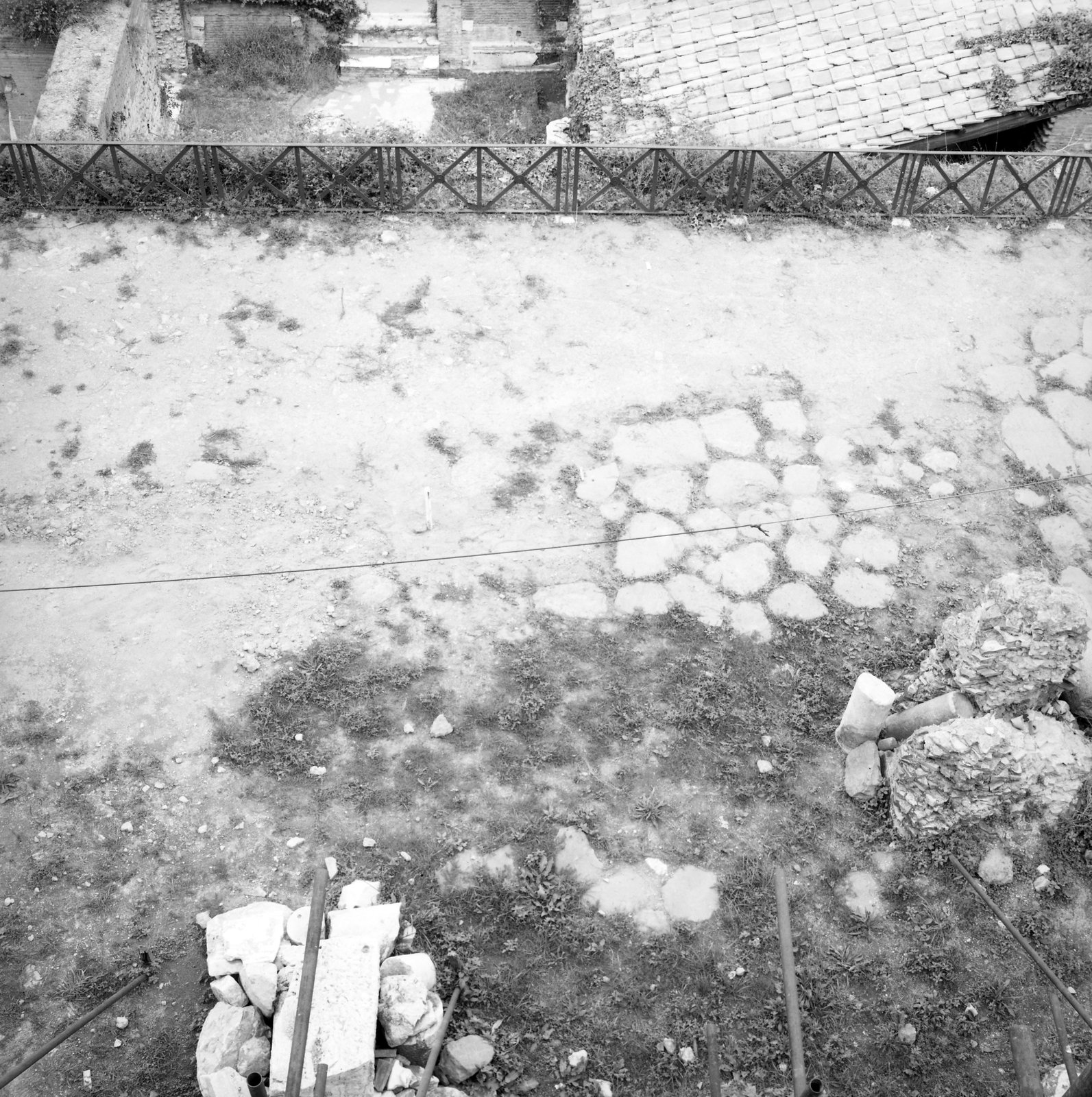 film_00200-05.tif
