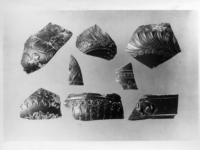 016988 - reperto - Frammenti di vasi aretini dallo scavo Boni a ovest dell'Arco di Tito; neg. serie E, n. 430